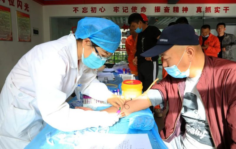 寧夏鋼鐵集團(tuán)開展“關(guān)愛員工，關(guān)注健康”職工健康體檢活動(dòng)